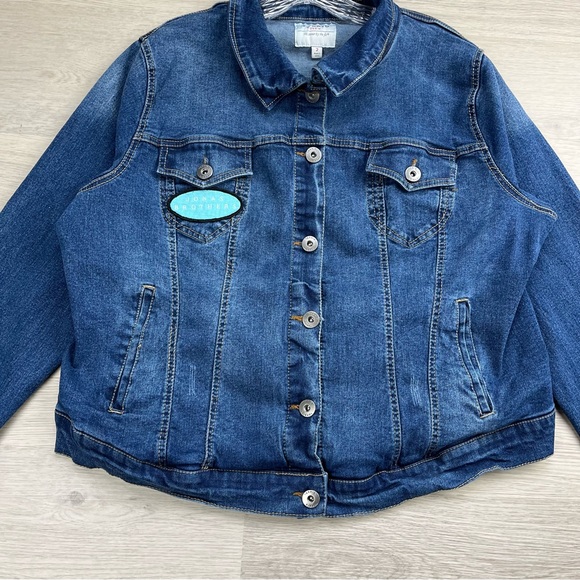 Jonas Brothers Band Concert Jean Denim Jacket Womens 2X Torrid Stretch Patches - Picture 5 of 11